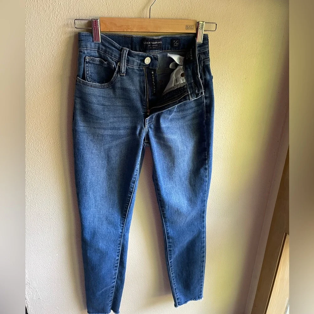 Lucky Brand Bridgette High Rise Skinny Ankle Jeans. Size 2/26